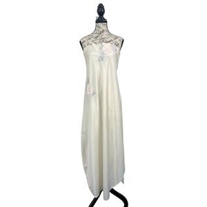 Vintage Natori Ivory Satin Nightgown with Floral Applique Sz Medium